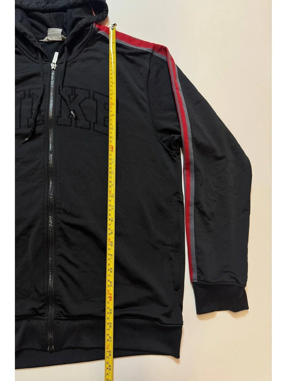 Nike Mens Jacket Size M Black Red Gray Full Zip Pre-Owned